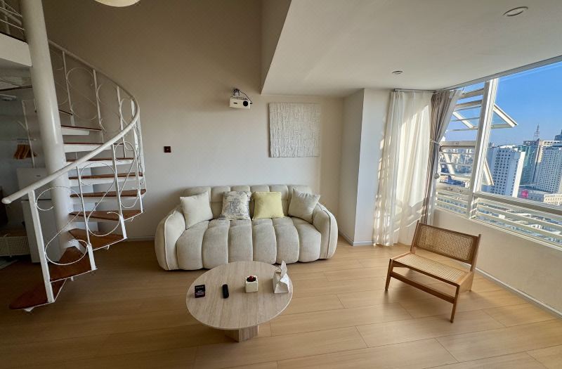 Dunfan Loft Audio-Visual Homestay (Nanping Pedestrian Street)