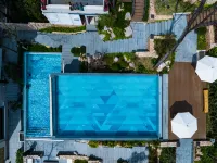 Yangshuo Shanli Shanwai • Secret Valley Resort Hotel (Near the Ten Mile Gallery and Yulong River) - Infinity Pools