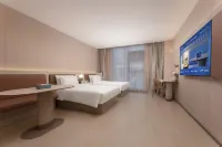 HanTing Hotel (Wuhu Fantawild Theme Park Roland Town)