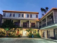 Baoting Seven Immortals Family Hotel Hotele w: Baoting Mount Qixian Tourist Resort