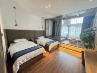 Maoyan  River  Hot  Spring  Homestay - Infinity Pools