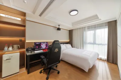 Yujie E-sports Serviced Apartment (Hankou Railway Station) Hotels in 