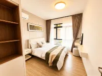 Blue Horizon suites by Forest city