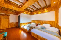 Langmulingka Lodge · Highland Serenity Cloudview Family Homestay (Langmusi) - Balkon