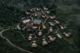 Jingfan Qizanggou Wilderness Luxury Tent Homestay