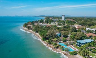Mercure Rayong Lomtalay Villas & Resort