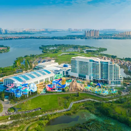 Wuhan Chengjian Senbo Nature Park & Resort Hotel