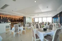 GM International Hotel and Apartment - Aamiainen