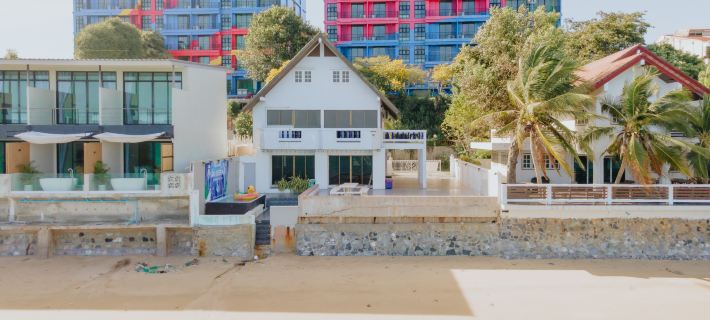 Gao Bee One Beach Club Hotels in Ban Chang