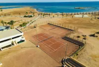 Sunrise Juman Beach Resort - 4-Star