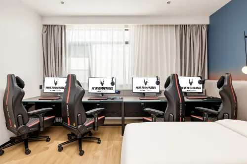 Guangsu Long E-Sports Hotel (Quanzhou Ancient City Food Street) - พร้อมอาหารเช้า