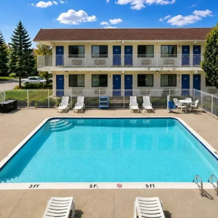 Studio 6 Suites Yreka CA