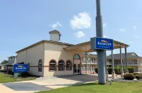 Baymont by Wyndham New Braunfels TX - spa