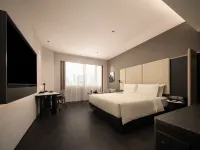 Dongguan International Trade Center Yuanmei Subway Station Atour Hotel - New