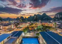 Aiyuan Resort Hotel, West Street, Yangshuo, Guilin - parking