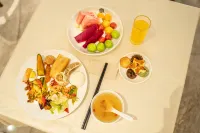 eLong Hotel (Kizilsu Kirgiz Wucha Branch) - พร้อมอาหารเช้า