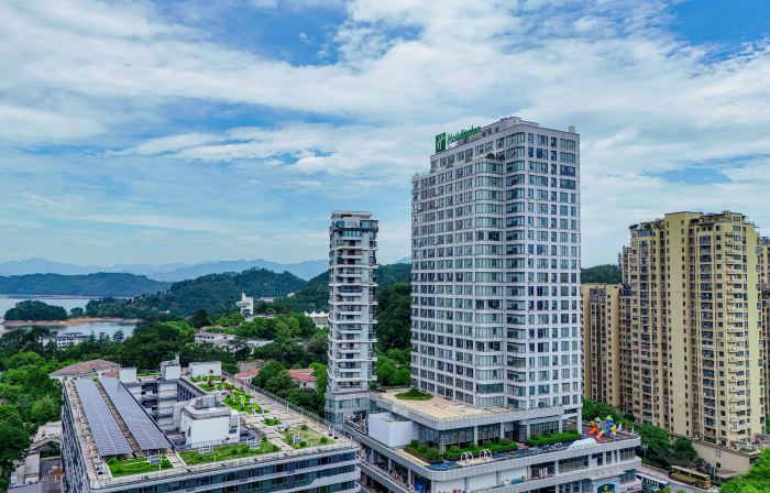 Holiday Inn ONE THOUSAND ISLAND LAKE by IHG