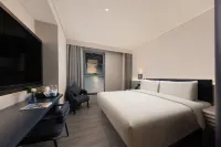 Atour Light Hotel of Beijing Guomao CBD Shuangjing Metro Station Hotels in International Trade CBD/Chaoyang Joy City