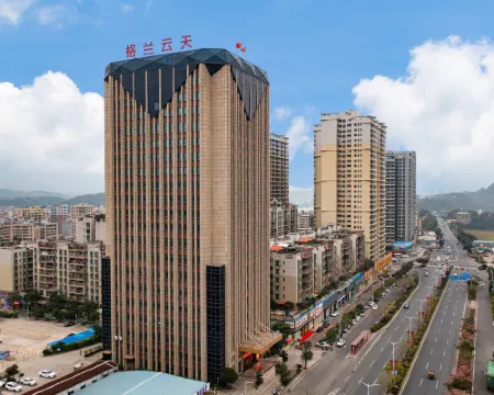 Longchuan Glen Yuntian Yue Hotel Hotels in Longchuan