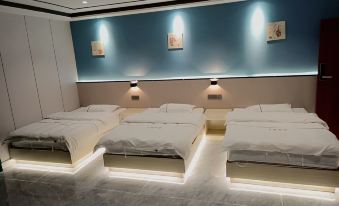 Foshan Zhipeng Light House Hotel