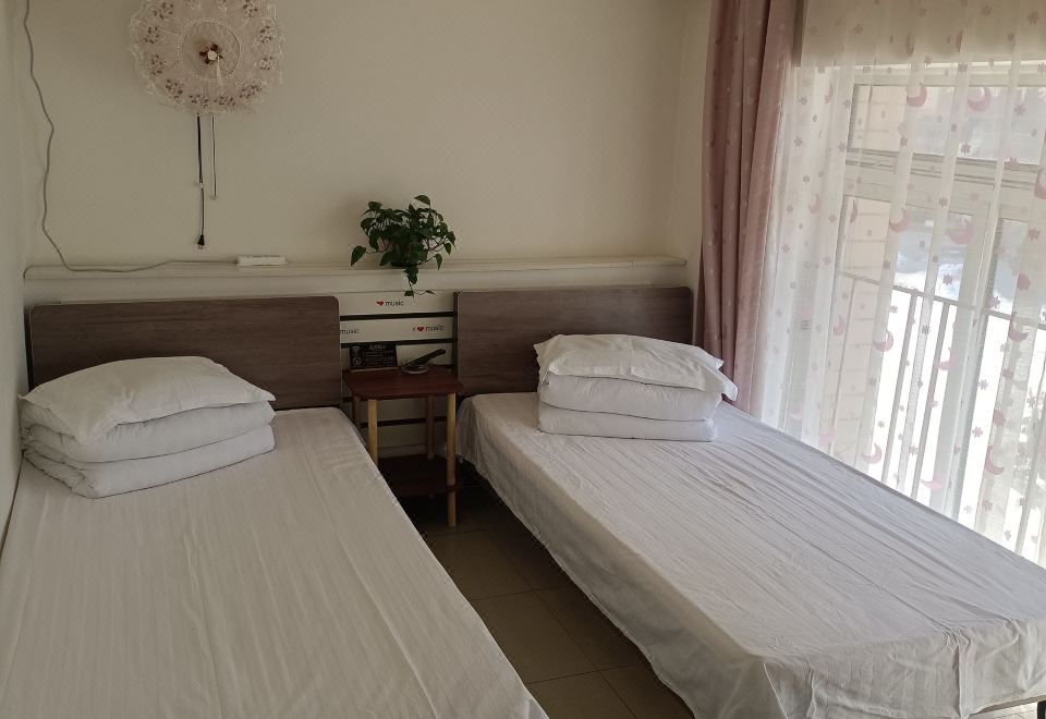 호텔 로비 및 체크인 구역