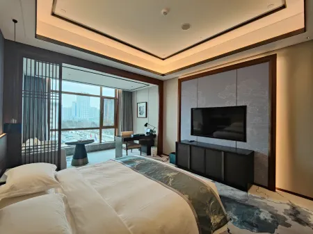 Yu Lin People's Grand Hotels & Resorts Отели рядом с достопримечательностью «Hong Shi Xia»