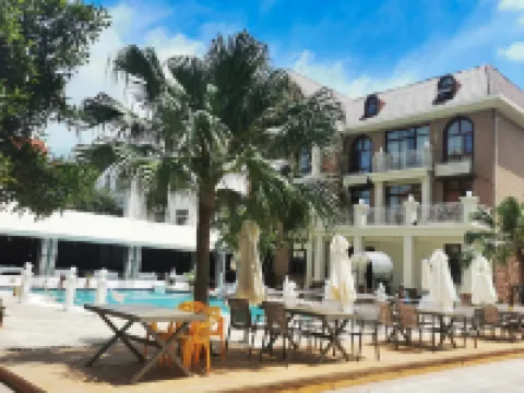 Perfume Bay Seaview Hotel (Beihai Yintan International Passenger Port)