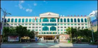 Wuji Hotel Hotel di Tian'e County