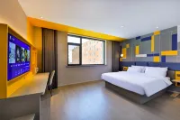 7 Days Inn(New 7 Days Jinzhou Yixian Branch) - Pysäköinti