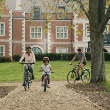 Fairmont Windsor Park Отели рядом с достопримечательностью «Dramatica»