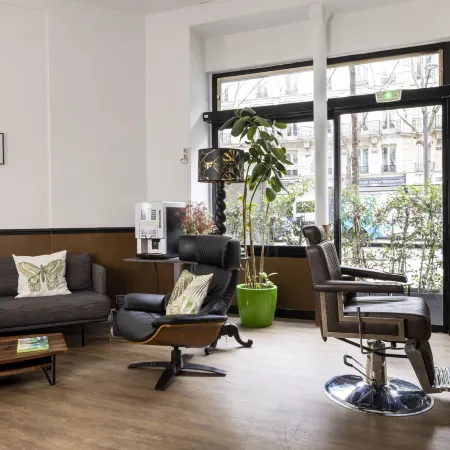 Lennon by Avalon Hotel Paris Gare du Nord Отели рядом с достопримечательностью «Концертный зал Le Trianon»