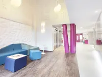 Appart Hotel Odalys City Marseille le Dôme Hotels near Saint-Julien