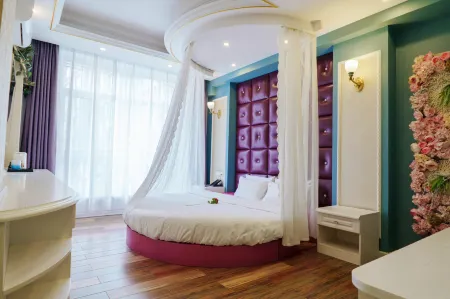 Hongji Business Hotel