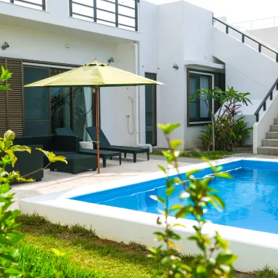 Blue Ocean Resort Отели рядом с достопримечательностью «Пляж Ёнехара»