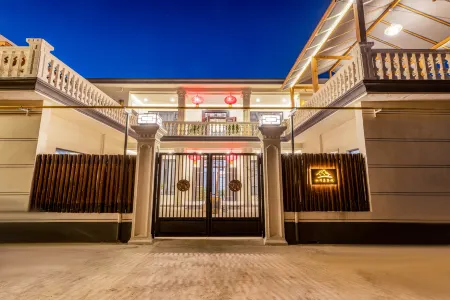 Shanjianju Chinese Inn (Xi'an Lintong Terracotta Army) Отели рядом с достопримечательностью «Terra-Cotta Warriors No. 2 Pit»