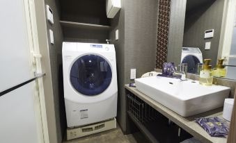 MONday Apart Nihonbashi Ningyocho (Formerly MONday Apart Nihonbashi Suitengumae)