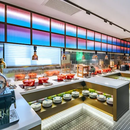 Yuantuo Hotel (Tianjin 5th Avenue Xikang Road Subway Station)