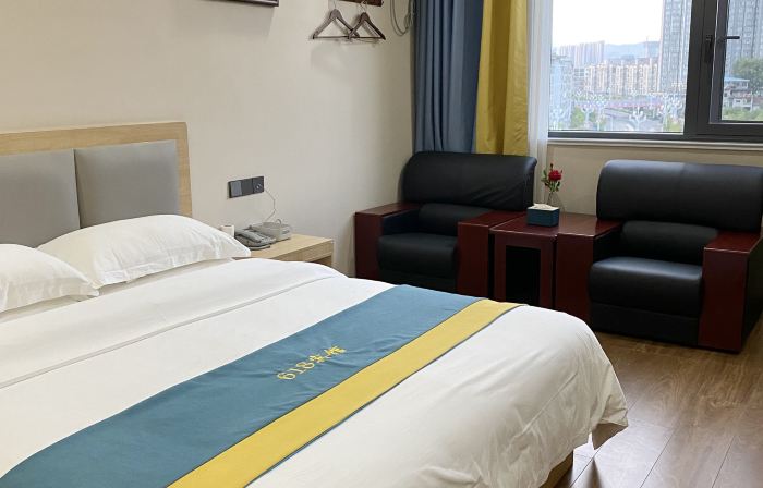 618 hotels