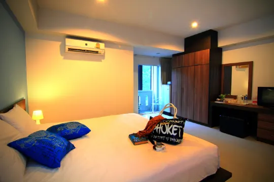 ห้องซูพีเรียร์ เตียงใหญ่ 1 เตียง