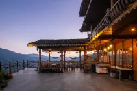 Seven Star Resort (Longji Terraces Qixing Banyue Observation Deck) Hôtels à : Longji Terraced Field-Ping'An Zhuang Village