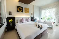 Blue Carina Hotel(Central Phuket)