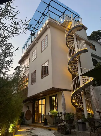 Changsha April 3 Mountain View Terrace Homestay (Yuelushan Hunan University) Отели рядом с достопримечательностью «Lushan Temple»