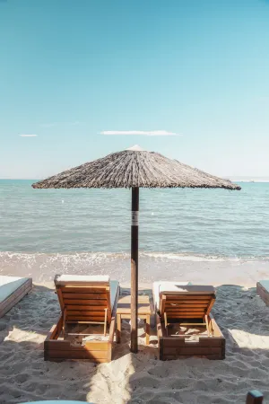 Golden Star City Resort Отели рядом с достопримечательностью «Perea Beach»