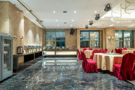 Hampton Hotel Отели рядом с достопримечательностью «Qinzhou University Xianghuiyuan Campus»