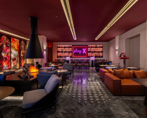 DoALand S Hotel (Changsha IFS International Finance Center Wuyi Square Branch) Hotels near Yingbin Intersection Station