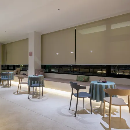 Free time·Multiple 360° White Impression Designer·Light Luxury