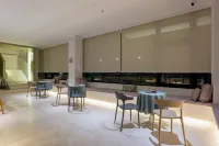 Free time·Multiple 360° White Impression Designer·Light Luxury