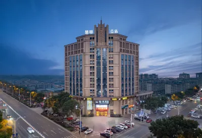 James Joyce Coffetel (Chongqing Tongliang Wanda Plaza) Hotel in zona Chongqing Vocational College of Art and Engineering