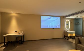 Homeinn Hotel (Laiyang Longmen West Road RT-Mart)