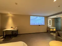 Homeinn Hotel (Laiyang Longmen West Road RT-Mart)